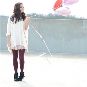 Ya! Sweater Tulip back 2 front pockets Sz S